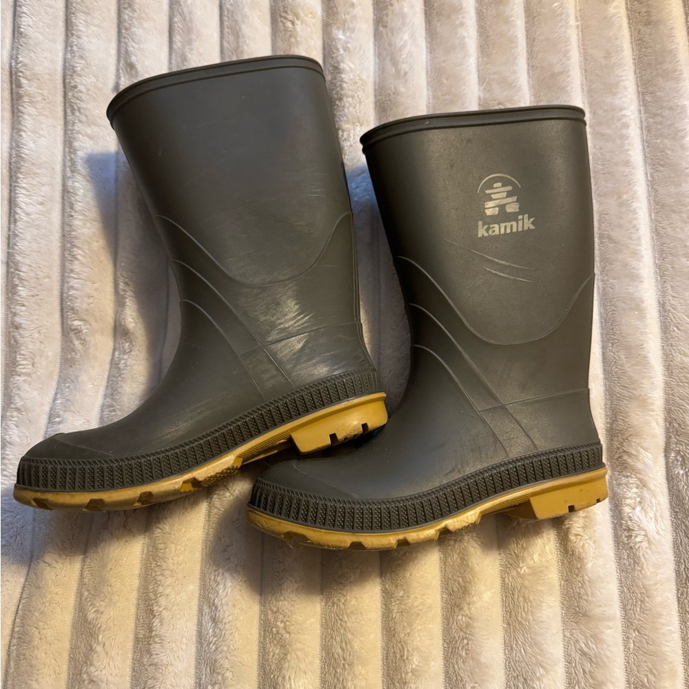 Kids Hunter Green Kamik Rainboot Wellies Size Youth 2